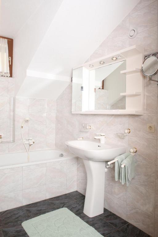 Gaestehaus Ortner Liesing Room photo